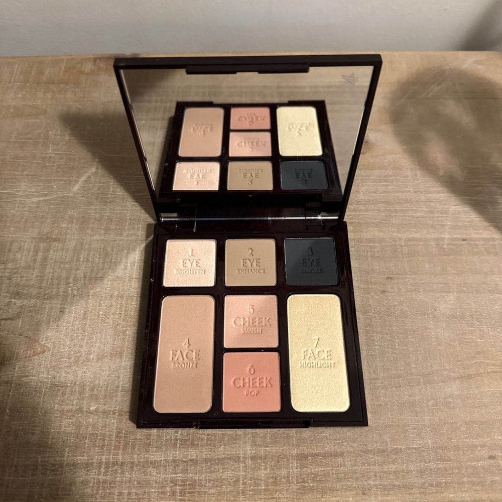Charlotte Tilbury palette